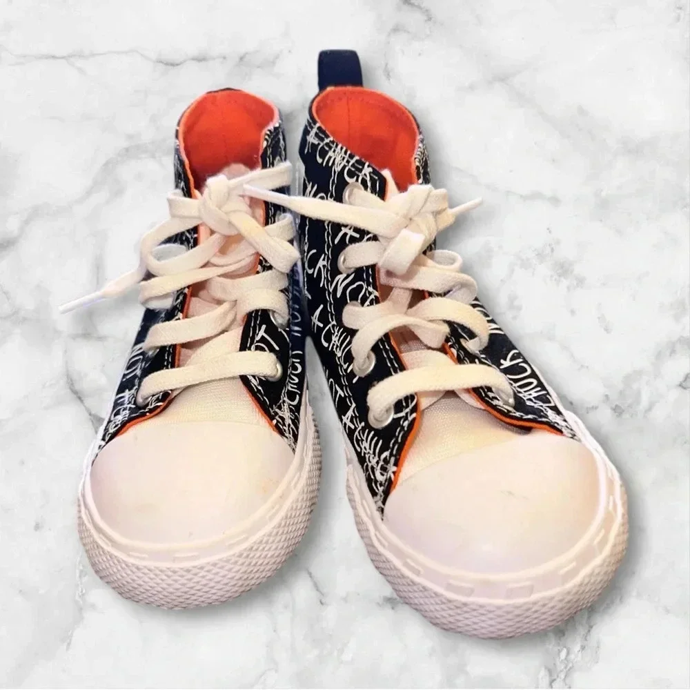 Converse Chuck Taylor Not a Chuck Unt1t3ld Kid Shoes. Size 10